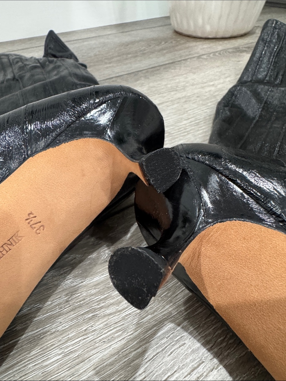 Manolo Blahnik Black Pointed-Toe Mid-Knee Kitten Heel Boots - Picture 9 of 9